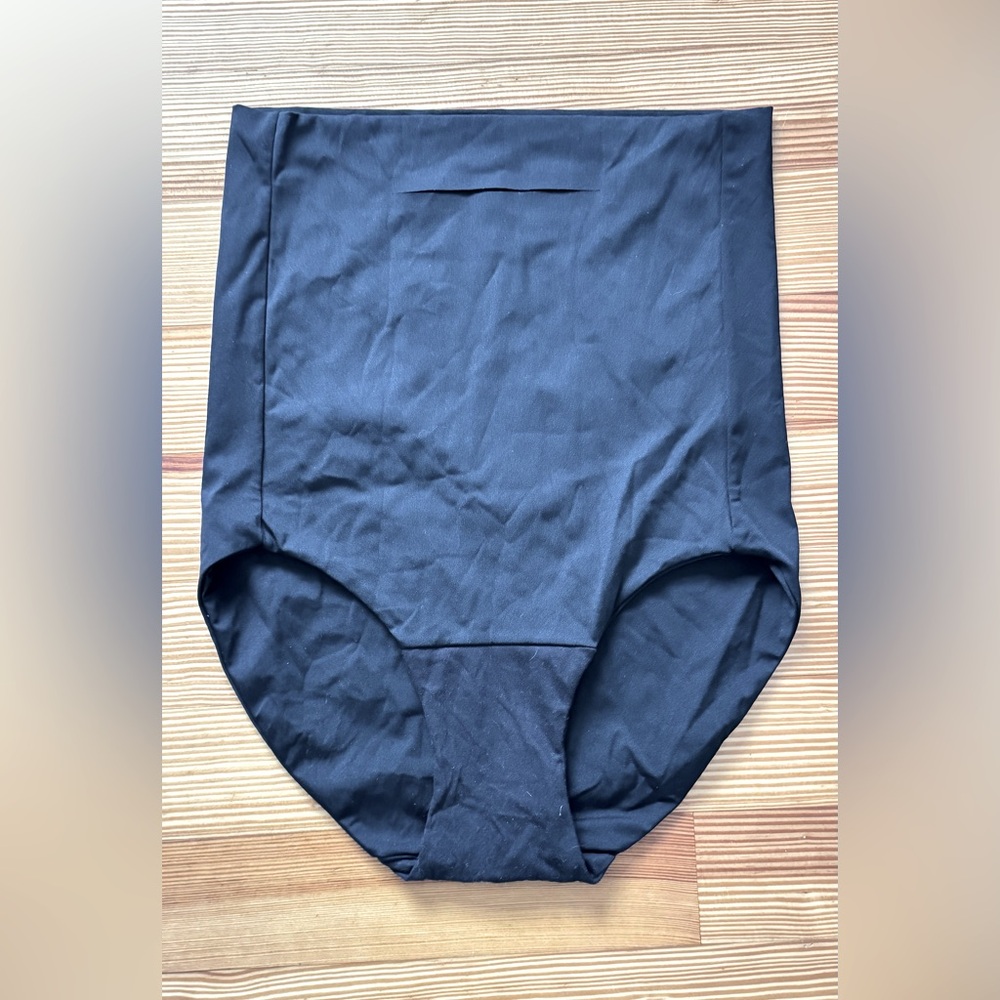 Kindred Bravely 4th trimester underwear, black, size L